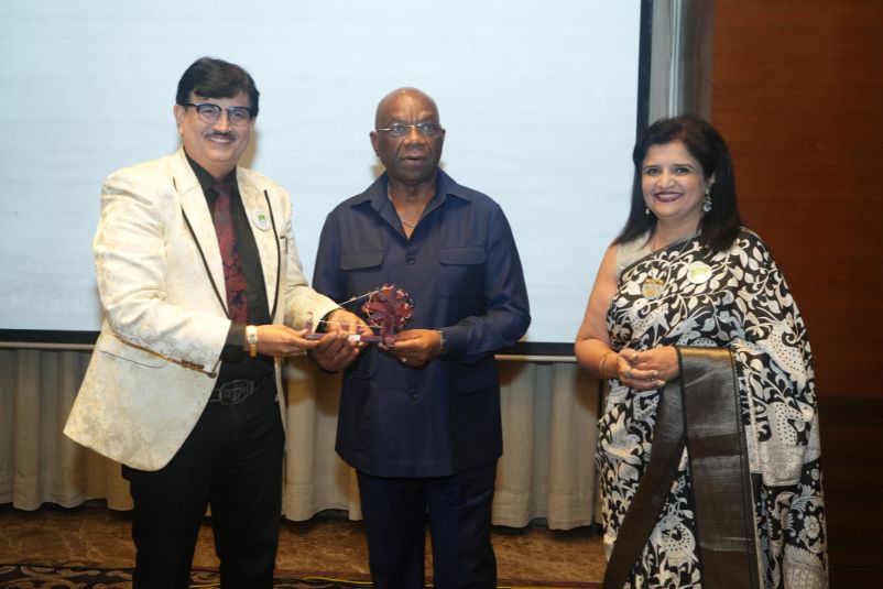 Participants celebrating partnerships at the India–Africa Business Conclave