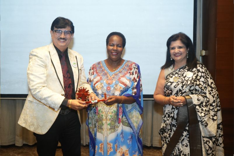 Delegates exchanging ideas at the India–Africa Business Conclave 2024